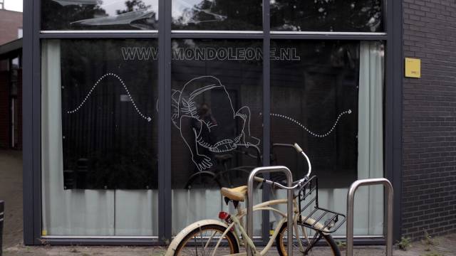 Het Hoofdgebouw van het Instituut voor Verwondering